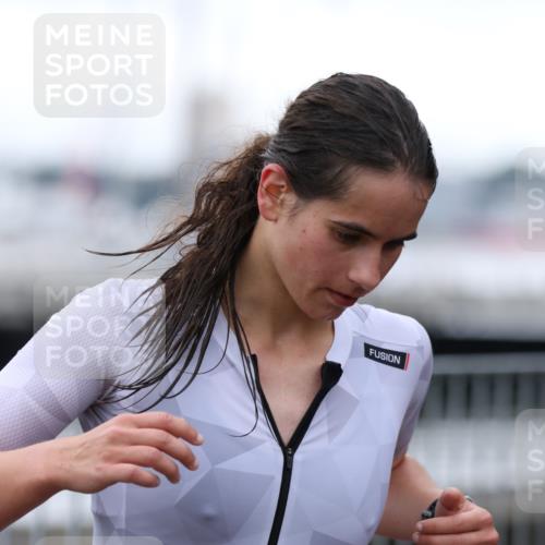 16.08.2026 - KN Förde Triathlon 2026 Antke Förster http://msf.ph/oto/9994031 16.08.2026 10:24:13 Laufen  meine-sportfotos.de