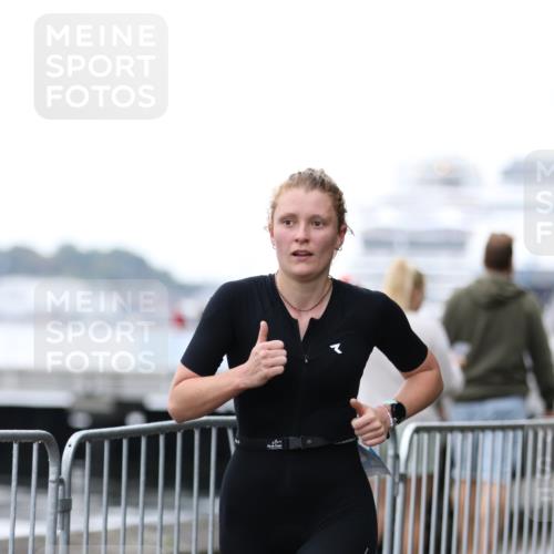 16.08.2026 - KN Förde Triathlon 2026 Antke Förster http://msf.ph/oto/9994054 16.08.2026 10:25:05 Laufen  meine-sportfotos.de