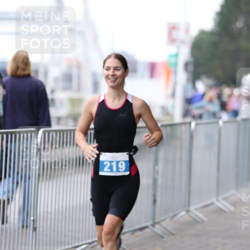 16.08.2026 - KN Förde Triathlon 2026 Antke Förster http://msf.ph/oto/9994106 16.08.2026 10:26:12 Laufen  meine-sportfotos.de