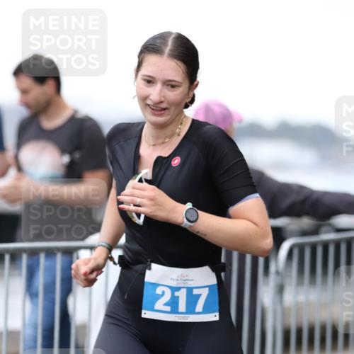 16.08.2026 - KN Förde Triathlon 2026 Antke Förster http://msf.ph/oto/9994115 16.08.2026 10:26:21 Laufen  meine-sportfotos.de