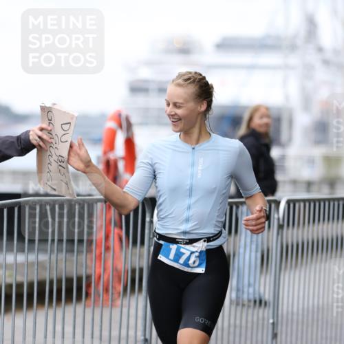 16.08.2026 - KN Förde Triathlon 2026 Antke Förster http://msf.ph/oto/9994119 16.08.2026 10:26:25 Laufen  meine-sportfotos.de