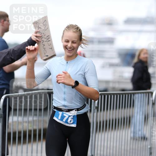 16.08.2026 - KN Förde Triathlon 2026 Antke Förster http://msf.ph/oto/9994120 16.08.2026 10:26:25 Laufen  meine-sportfotos.de
