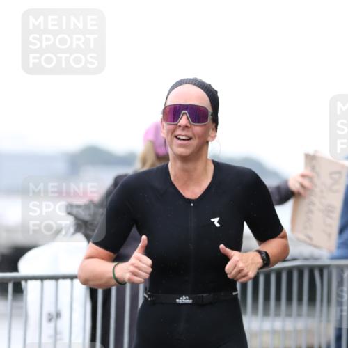 16.08.2026 - KN Förde Triathlon 2026 Antke Förster http://msf.ph/oto/9994130 16.08.2026 10:26:34 Laufen  meine-sportfotos.de