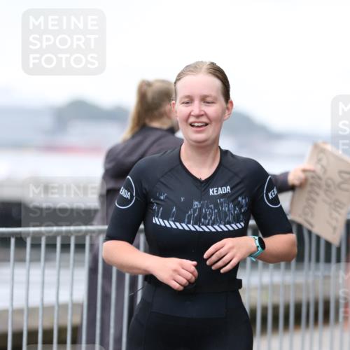 16.08.2026 - KN Förde Triathlon 2026 Antke Förster http://msf.ph/oto/9994179 16.08.2026 10:27:38 Laufen  meine-sportfotos.de