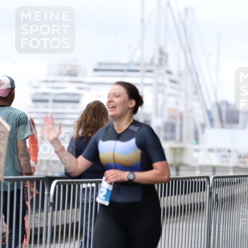 16.08.2026 - KN Förde Triathlon 2026 Antke Förster http://msf.ph/oto/9994219 16.08.2026 10:28:36 Laufen  meine-sportfotos.de