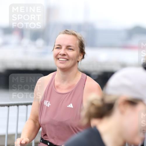 16.08.2026 - KN Förde Triathlon 2026 Antke Förster http://msf.ph/oto/9994251 16.08.2026 10:29:23 Laufen  meine-sportfotos.de