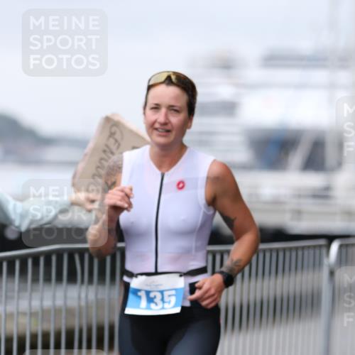 16.08.2026 - KN Förde Triathlon 2026 Antke Förster http://msf.ph/oto/9994291 16.08.2026 10:30:15 Laufen  meine-sportfotos.de