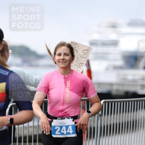 16.08.2026 - KN Förde Triathlon 2026 Antke Förster http://msf.ph/oto/9994427 16.08.2026 10:33:00 Laufen  meine-sportfotos.de