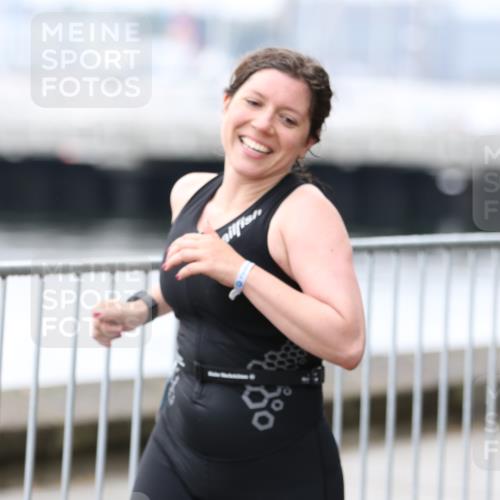 16.08.2026 - KN Förde Triathlon 2026 Antke Förster http://msf.ph/oto/9994458 16.08.2026 10:33:37 Laufen  meine-sportfotos.de