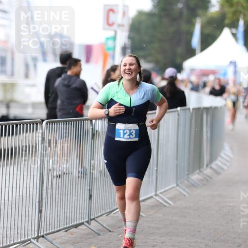 16.08.2026 - KN Förde Triathlon 2026 Antke Förster http://msf.ph/oto/9994504 16.08.2026 10:34:54 Laufen  meine-sportfotos.de