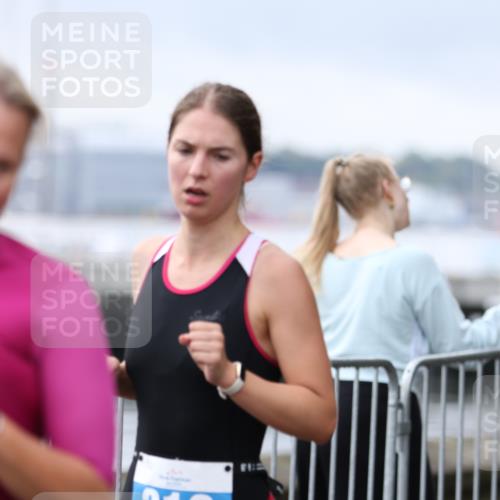 16.08.2026 - KN Förde Triathlon 2026 Antke Förster http://msf.ph/oto/9994545 16.08.2026 10:35:46 Laufen  meine-sportfotos.de
