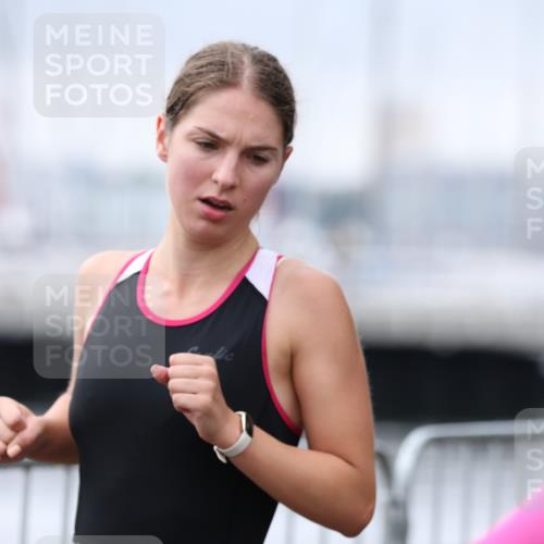 16.08.2026 - KN Förde Triathlon 2026 Antke Förster http://msf.ph/oto/9994546 16.08.2026 10:35:47 Laufen  meine-sportfotos.de