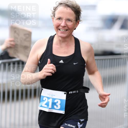 16.08.2026 - KN Förde Triathlon 2026 Antke Förster http://msf.ph/oto/9994573 16.08.2026 10:36:17 Laufen  meine-sportfotos.de