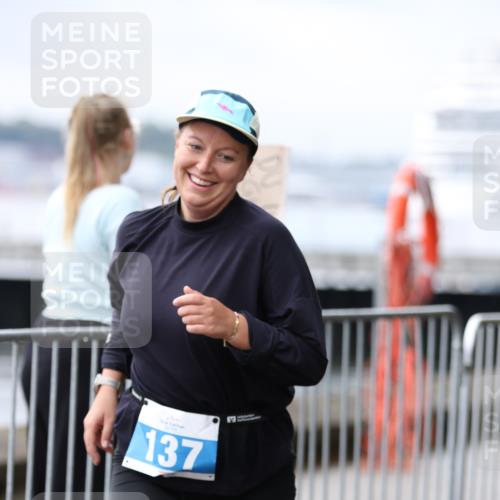 16.08.2026 - KN Förde Triathlon 2026 Antke Förster http://msf.ph/oto/9994591 16.08.2026 10:36:54 Laufen  meine-sportfotos.de