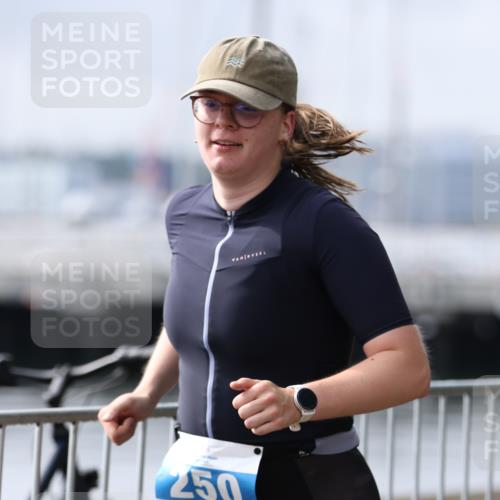 16.08.2026 - KN Förde Triathlon 2026 Antke Förster http://msf.ph/oto/9994645 16.08.2026 10:38:58 Laufen  meine-sportfotos.de