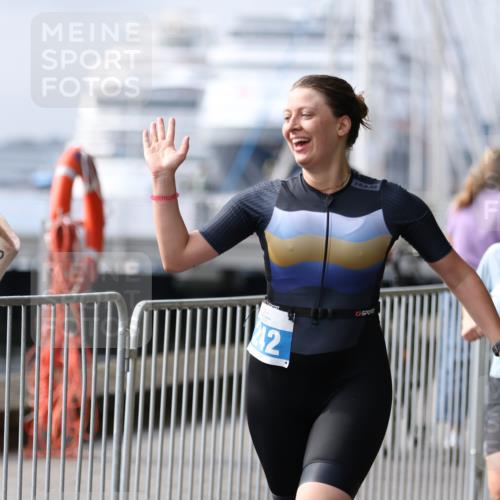 16.08.2026 - KN Förde Triathlon 2026 Antke Förster http://msf.ph/oto/9994662 16.08.2026 10:39:09 Laufen  meine-sportfotos.de