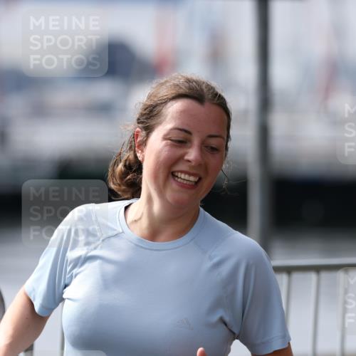 16.08.2026 - KN Förde Triathlon 2026 Antke Förster http://msf.ph/oto/9994670 16.08.2026 10:39:12 Laufen  meine-sportfotos.de