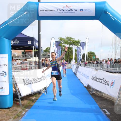 16.08.2026 - KN Förde Triathlon 2026 Markus Tischler http://msf.ph/oto/9994881 16.08.2026 10:44:49 Ziel 169, 182, 184, 169, 182, 184 meine-sportfotos.de