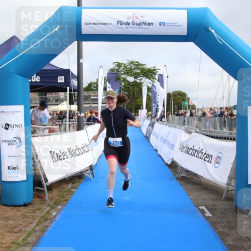 16.08.2026 - KN Förde Triathlon 2026 Markus Tischler http://msf.ph/oto/9995079 16.08.2026 10:50:50 Ziel 250, 250 meine-sportfotos.de