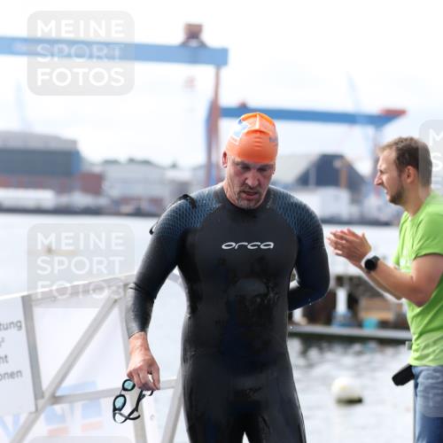 16.08.2026 - KN Förde Triathlon 2026 Antke Förster http://msf.ph/oto/9995232 16.08.2026 10:53:02 Schwimmen 302, 305, 307 meine-sportfotos.de