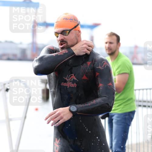 16.08.2026 - KN Förde Triathlon 2026 Antke Förster http://msf.ph/oto/9995252 16.08.2026 10:53:36 Schwimmen 304, 305, 308, 319, 311, 318, 325, 441 meine-sportfotos.de