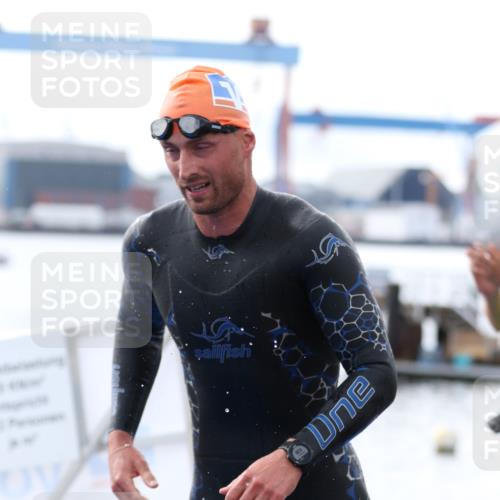 16.08.2026 - KN Förde Triathlon 2026 Antke Förster http://msf.ph/oto/9995276 16.08.2026 10:54:16 Schwimmen 318, 325, 330, 312, 313, 314 meine-sportfotos.de