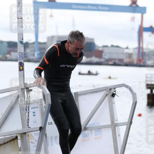 16.08.2026 - KN Förde Triathlon 2026 Antke Förster http://msf.ph/oto/9995299 16.08.2026 10:54:59 Schwimmen 309, 313, 314, 317, 221, 317, 320, 323 meine-sportfotos.de