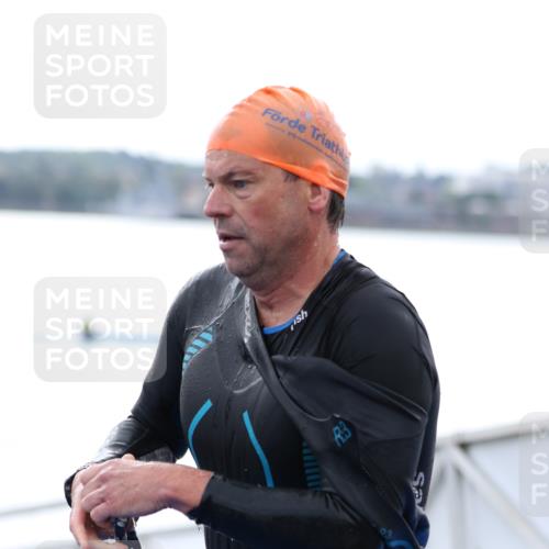 16.08.2026 - KN Förde Triathlon 2026 Antke Förster http://msf.ph/oto/9995311 16.08.2026 10:55:09 Schwimmen 221, 309, 317, 320, 323 meine-sportfotos.de