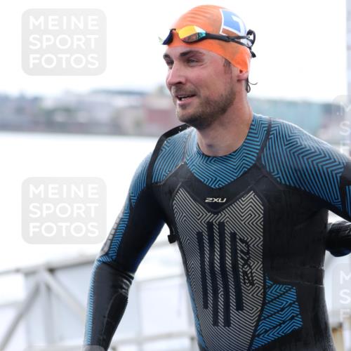16.08.2026 - KN Förde Triathlon 2026 Antke Förster http://msf.ph/oto/9995317 16.08.2026 10:55:19 Schwimmen 221, 317, 323, 320, 323 meine-sportfotos.de