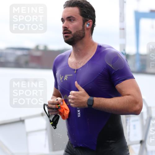 16.08.2026 - KN Förde Triathlon 2026 Antke Förster http://msf.ph/oto/9995416 16.08.2026 10:58:40 Schwimmen 331, 339, 355, 359, 363, 367, 328, 348, 350, 361, 371 meine-sportfotos.de