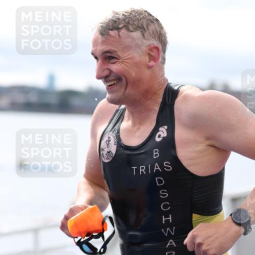 16.08.2026 - KN Förde Triathlon 2026 Antke Förster http://msf.ph/oto/9995448 16.08.2026 10:59:26 Schwimmen 328, 349, 358, 371, 804 meine-sportfotos.de