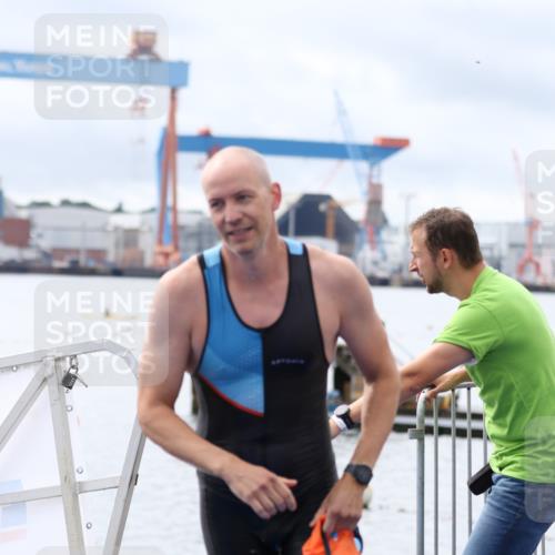 16.08.2026 - KN Förde Triathlon 2026 Antke Förster http://msf.ph/oto/9995493 16.08.2026 11:00:46 Schwimmen 368, 392, 338, 342, 356, 368, 390, 395 meine-sportfotos.de