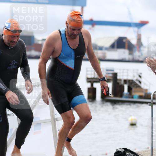 16.08.2026 - KN Förde Triathlon 2026 Antke Förster http://msf.ph/oto/9995502 16.08.2026 11:00:51 Schwimmen 338, 368, 390, 392, 395, 342, 347, 352, 356, 395 meine-sportfotos.de