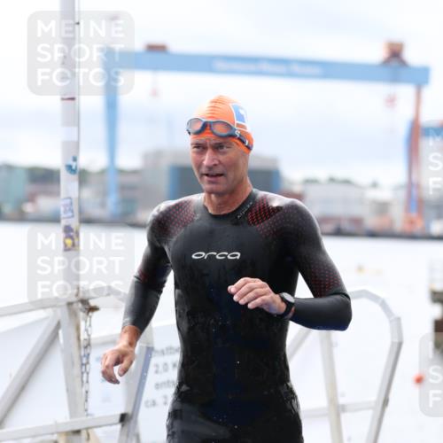 16.08.2026 - KN Förde Triathlon 2026 Antke Förster http://msf.ph/oto/9995509 16.08.2026 11:00:54 Schwimmen 338, 356, 368, 390, 392, 395, 342, 347, 352, 375 meine-sportfotos.de