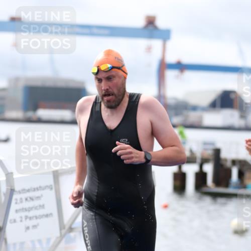 16.08.2026 - KN Förde Triathlon 2026 Antke Förster http://msf.ph/oto/9995531 16.08.2026 11:01:22 Schwimmen 342, 347, 352, 375, 382, 353, 364, 365, 376, 377, 382, 383 meine-sportfotos.de