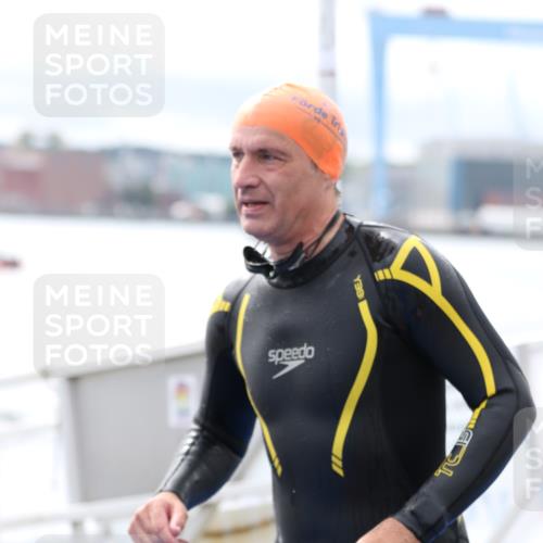 16.08.2026 - KN Förde Triathlon 2026 Antke Förster http://msf.ph/oto/9995567 16.08.2026 11:01:58 Schwimmen 353, 369, 376, 377, 383 meine-sportfotos.de
