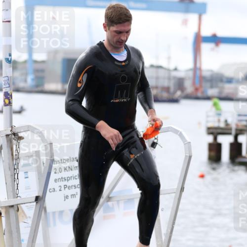 16.08.2026 - KN Förde Triathlon 2026 Antke Förster http://msf.ph/oto/9995569 16.08.2026 11:02:30 Schwimmen 410, 315, 316, 357, 388, 397 meine-sportfotos.de
