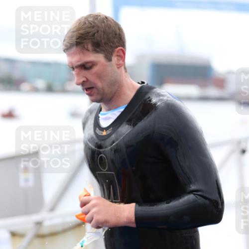 16.08.2026 - KN Förde Triathlon 2026 Antke Förster http://msf.ph/oto/9995572 16.08.2026 11:02:31 Schwimmen 410, 315, 316, 357, 388, 397 meine-sportfotos.de