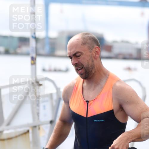 16.08.2026 - KN Förde Triathlon 2026 Antke Förster http://msf.ph/oto/9995660 16.08.2026 11:04:14 Schwimmen 334, 398, 401, 409, 412, 422, 408, 411, 413 meine-sportfotos.de