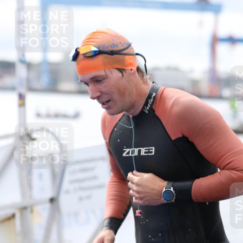 16.08.2026 - KN Förde Triathlon 2026 Antke Förster http://msf.ph/oto/9995667 16.08.2026 11:04:29 Schwimmen 334, 401, 411, 412, 413, 408, 413, 430 meine-sportfotos.de