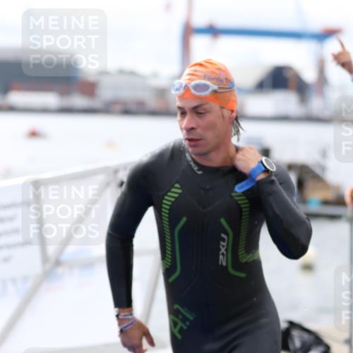 16.08.2026 - KN Förde Triathlon 2026 Antke Förster http://msf.ph/oto/9995686 16.08.2026 11:05:00 Schwimmen 386, 430, 374, 406, 407 meine-sportfotos.de