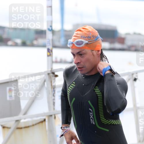 16.08.2026 - KN Förde Triathlon 2026 Antke Förster http://msf.ph/oto/9995688 16.08.2026 11:05:00 Schwimmen 386, 430, 374, 406, 407 meine-sportfotos.de