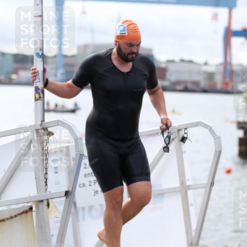 16.08.2026 - KN Förde Triathlon 2026 Antke Förster http://msf.ph/oto/9995690 16.08.2026 11:05:03 Schwimmen 374, 386, 430, 406, 407 meine-sportfotos.de