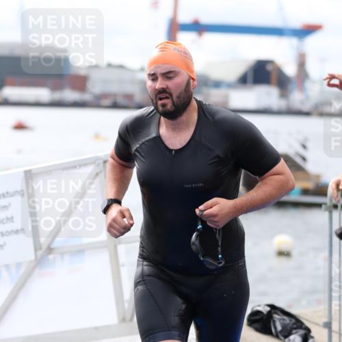 16.08.2026 - KN Förde Triathlon 2026 Antke Förster http://msf.ph/oto/9995693 16.08.2026 11:05:05 Schwimmen 374, 386, 430, 406, 407, 432 meine-sportfotos.de