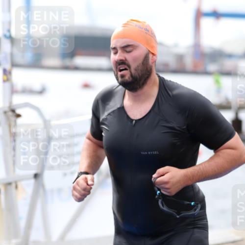 16.08.2026 - KN Förde Triathlon 2026 Antke Förster http://msf.ph/oto/9995694 16.08.2026 11:05:05 Schwimmen 374, 386, 430, 406, 407, 432 meine-sportfotos.de