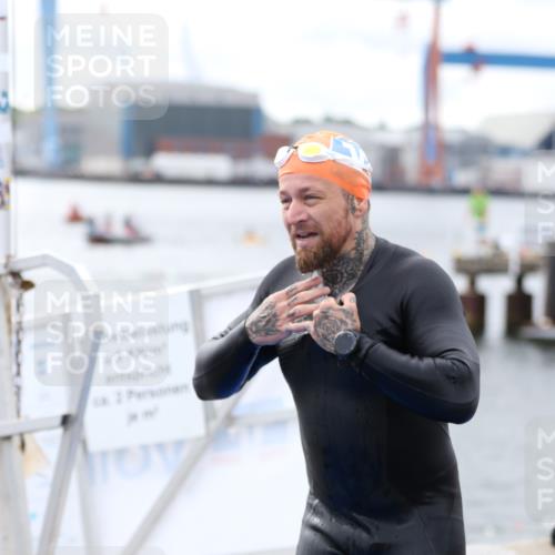 16.08.2026 - KN Förde Triathlon 2026 Antke Förster http://msf.ph/oto/9995722 16.08.2026 11:05:58 Schwimmen 421, 400, 402, 803 meine-sportfotos.de