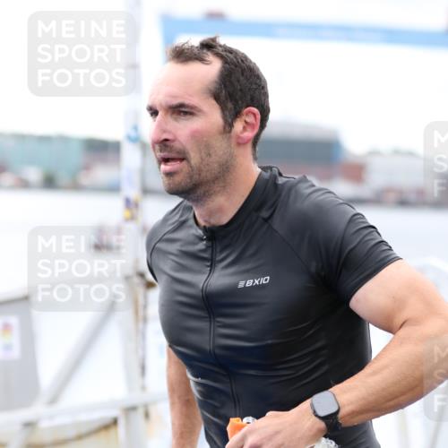 16.08.2026 - KN Förde Triathlon 2026 Antke Förster http://msf.ph/oto/9995749 16.08.2026 11:06:44 Schwimmen 396, 399, 803, 351, 399, 416, 425, 435, 437 meine-sportfotos.de