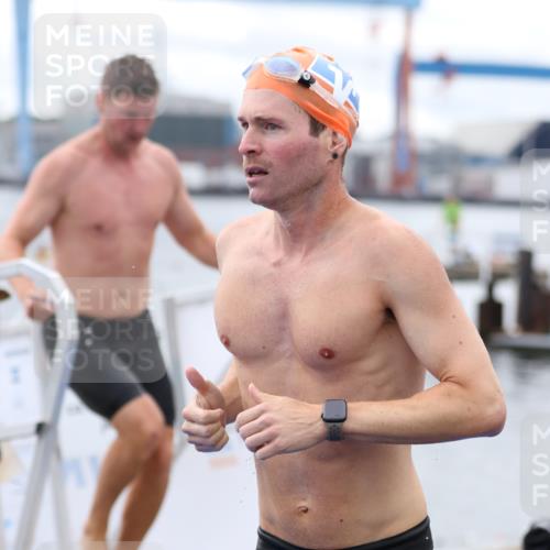 16.08.2026 - KN Förde Triathlon 2026 Antke Förster http://msf.ph/oto/9995774 16.08.2026 11:07:11 Schwimmen 416, 425, 435, 437, 378, 385, 404, 801, 802 meine-sportfotos.de