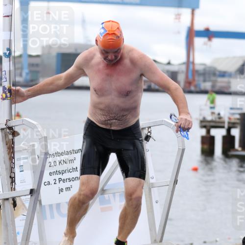 16.08.2026 - KN Förde Triathlon 2026 Antke Förster http://msf.ph/oto/9995782 16.08.2026 11:07:17 Schwimmen 378, 385, 416, 425, 435, 437, 801, 378, 404, 802 meine-sportfotos.de