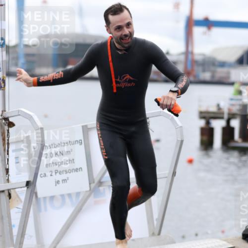 16.08.2026 - KN Förde Triathlon 2026 Antke Förster http://msf.ph/oto/9995803 16.08.2026 11:07:46 Schwimmen 404, 417, 802, 414, 427 meine-sportfotos.de